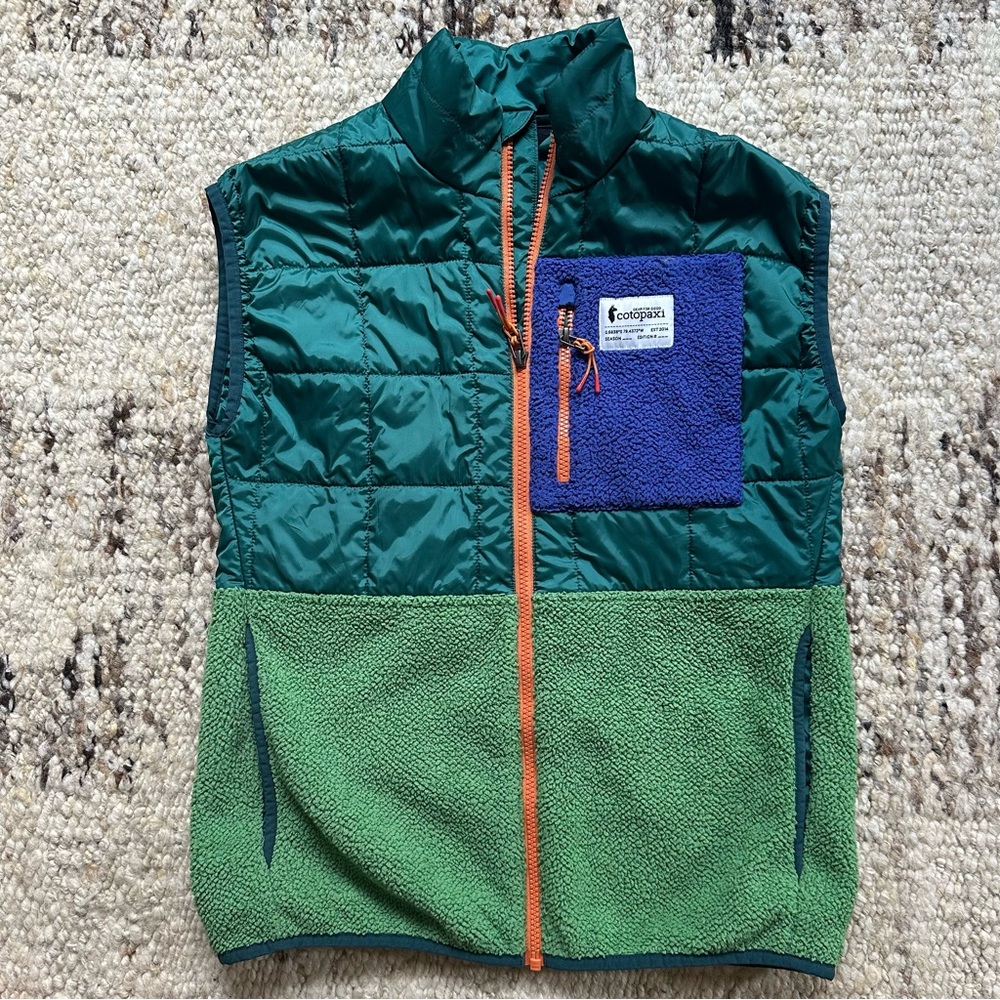 Cotopaxi vest in excellent condition